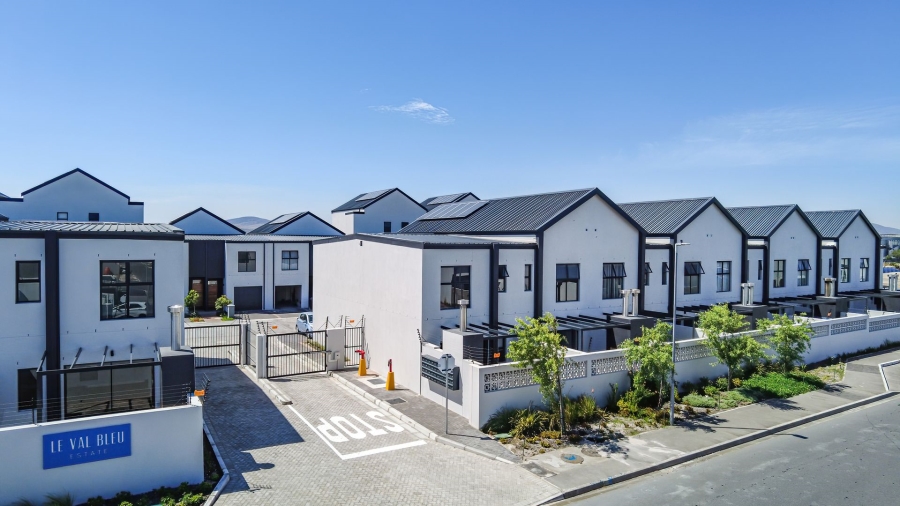 To Let 3 Bedroom Property for Rent in Sandown Western Cape